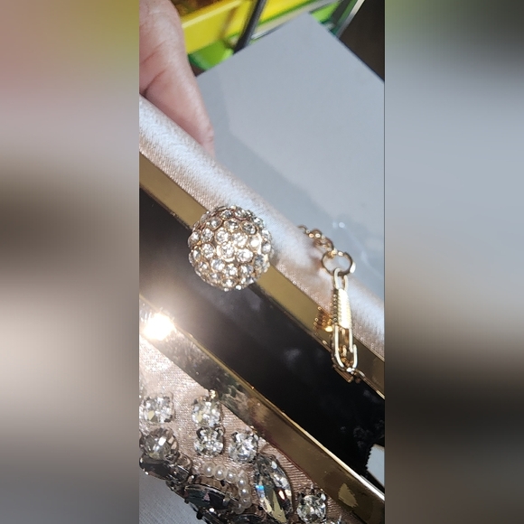 UBORSE EUC NOBLE CRYSTAL EVENING BAG CLUTCH - Picture 4 of 10